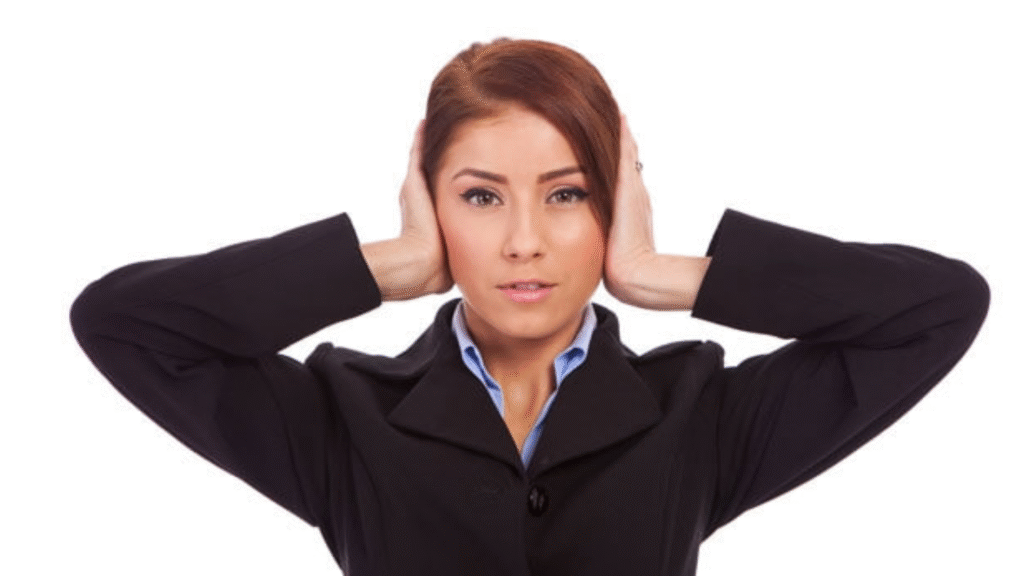 Chi non ascolta, comunica male