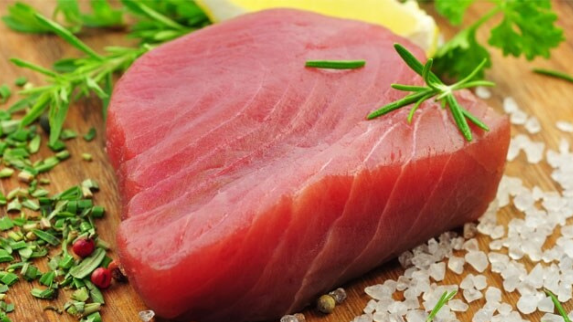 Fresco o in scatola, il tonno ti aiuta a perdere peso