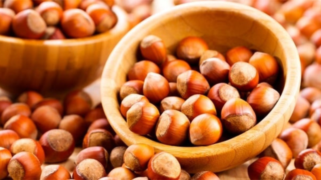 Proteggiti da ictus, infarto e ipertensione con la nocciola