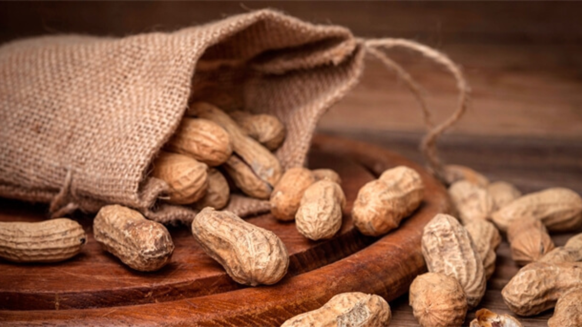 Resta in forma con le arachidi