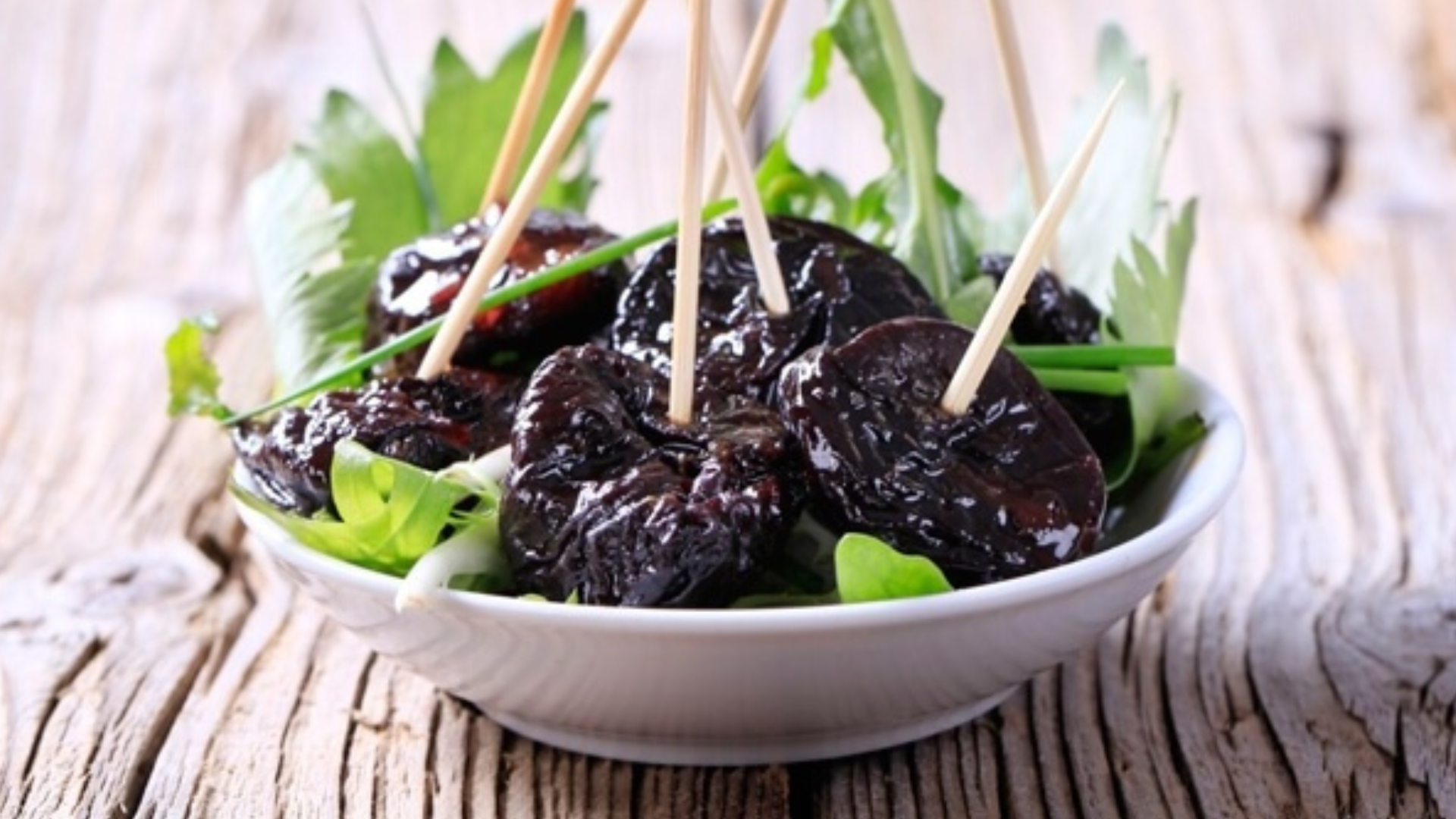 Le prugne secche sono amiche della linea