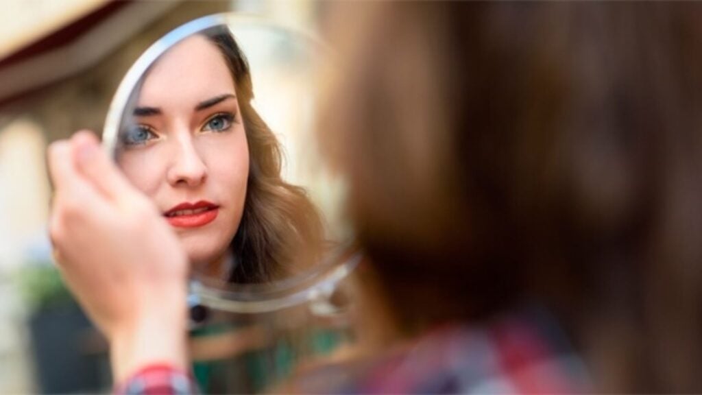 Ossessione del proprio aspetto: cosa nasconde?