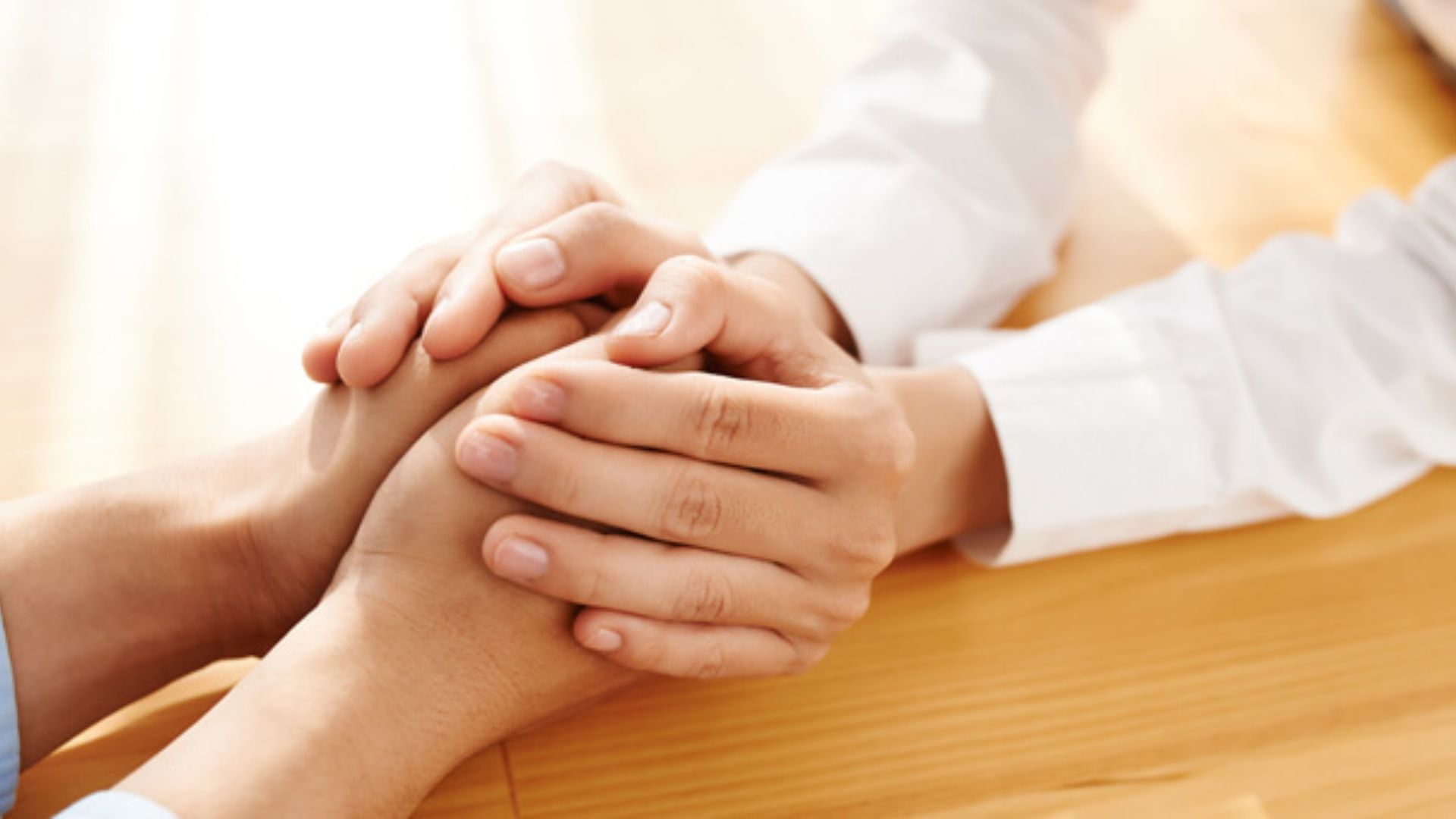 Aiutare chi soffre per amore è possibile?