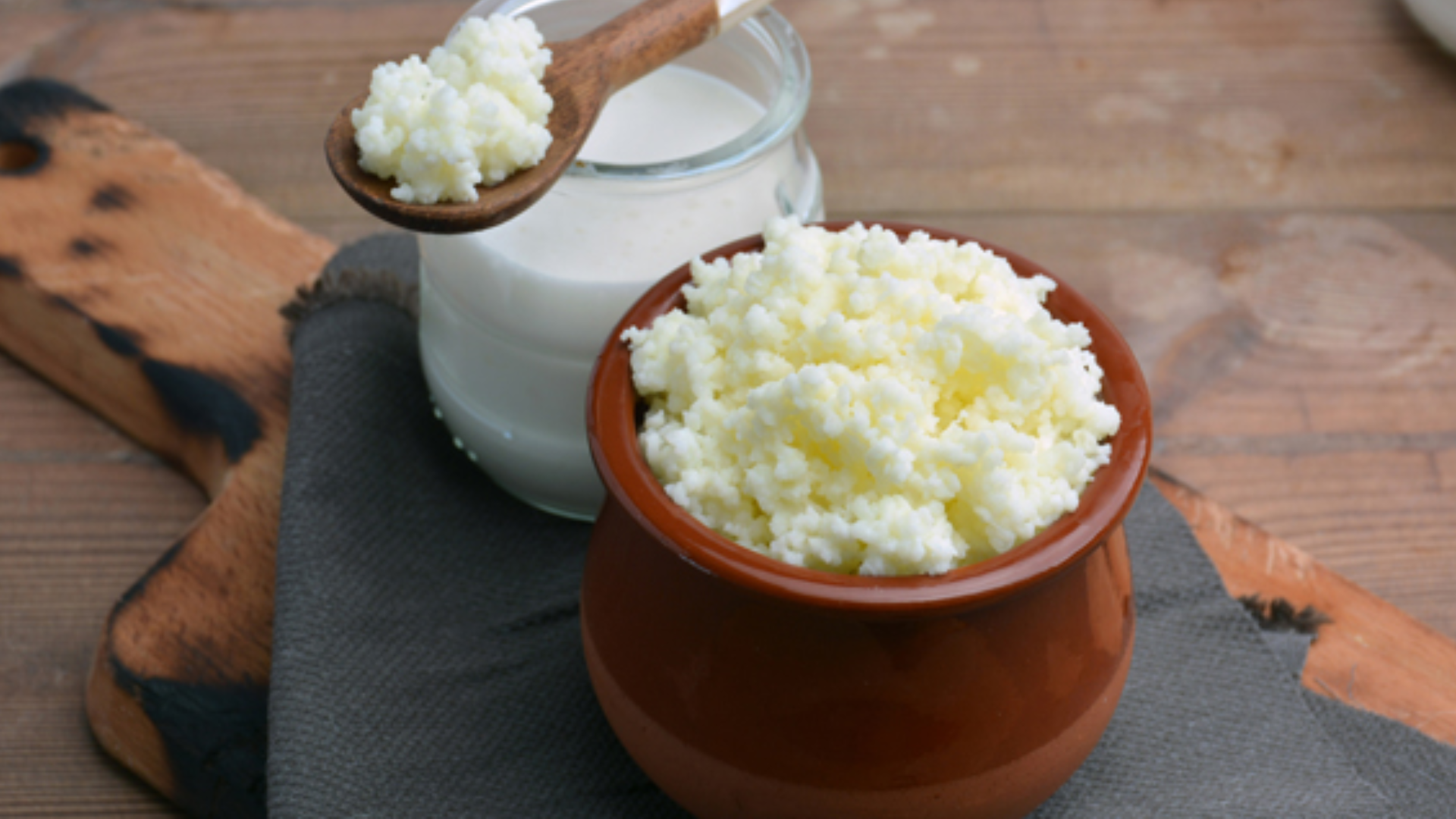 Cos’è il kefir: benefici e proprietà