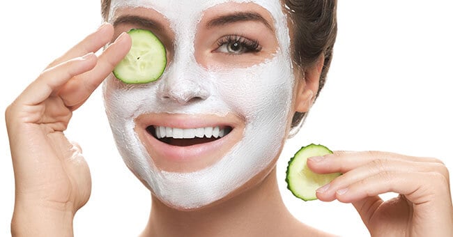 5 maschere naturali per idratare il viso