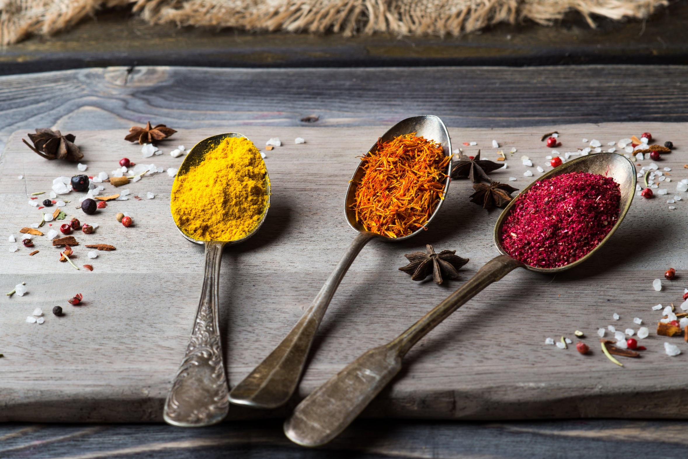 Cardamomo, sumac e curcuma: le spezie che si prendono cura dell’apparato cardiovascolare