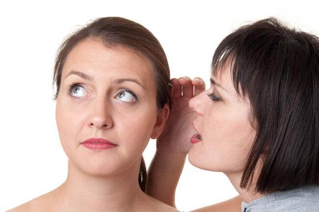 Che fare se l'amica non parla mai di sé