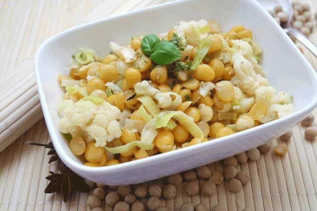 Cipolla, ceci e grano saraceno: tre alleati contro adipe e ritenzione