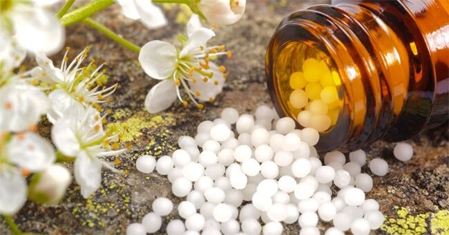 Contro nausea e acidità ti serve l'omeopatia