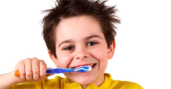 Denti più sani coi rimedi naturali