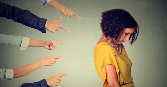 Giudizio degli altri: così te ne liberi