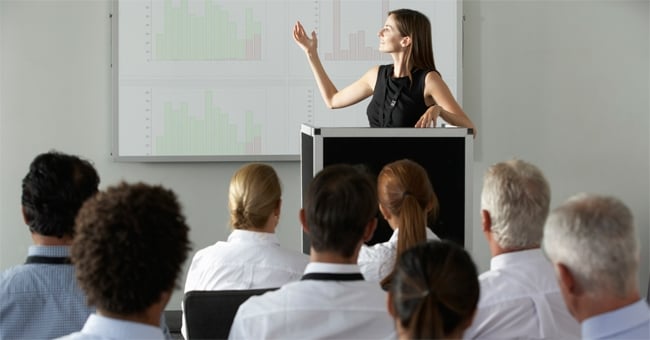 La paura di parlare in pubblico si supera così