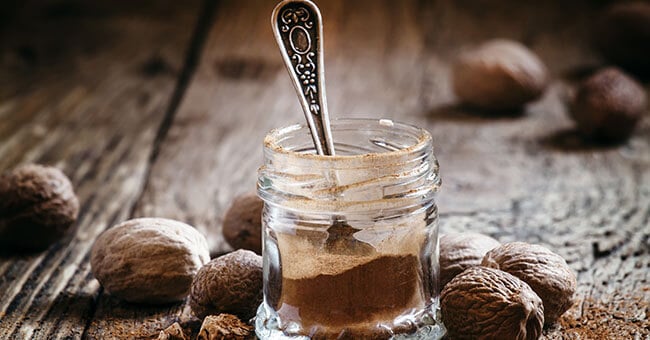 Proprietà e benefici della noce moscata