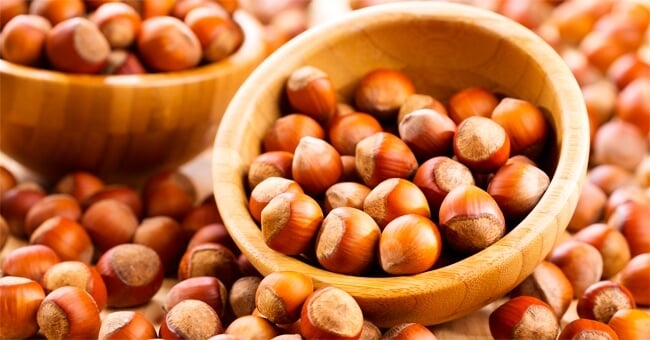 Proteggiti da ictus, infarto e ipertensione con la nocciola