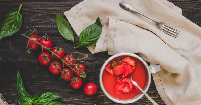 Se sei intollerante al nichel, via questi cibi!