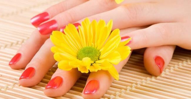 Rimedi antiage per mani sempre giovani