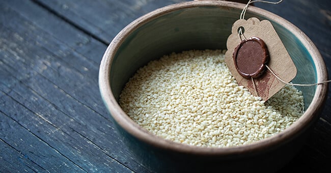 Semi di sesamo: scopri tutte le proprietà e i benefici