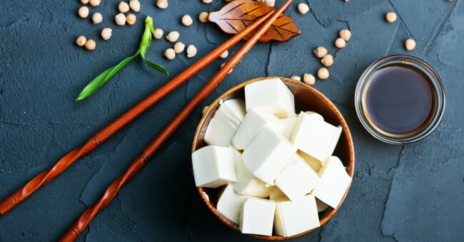 Il tofu fa bene: scopri tutti i suoi benefici e proprietà