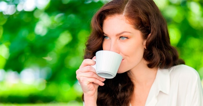 Viva il caffè, ma non berlo troppo caldo!